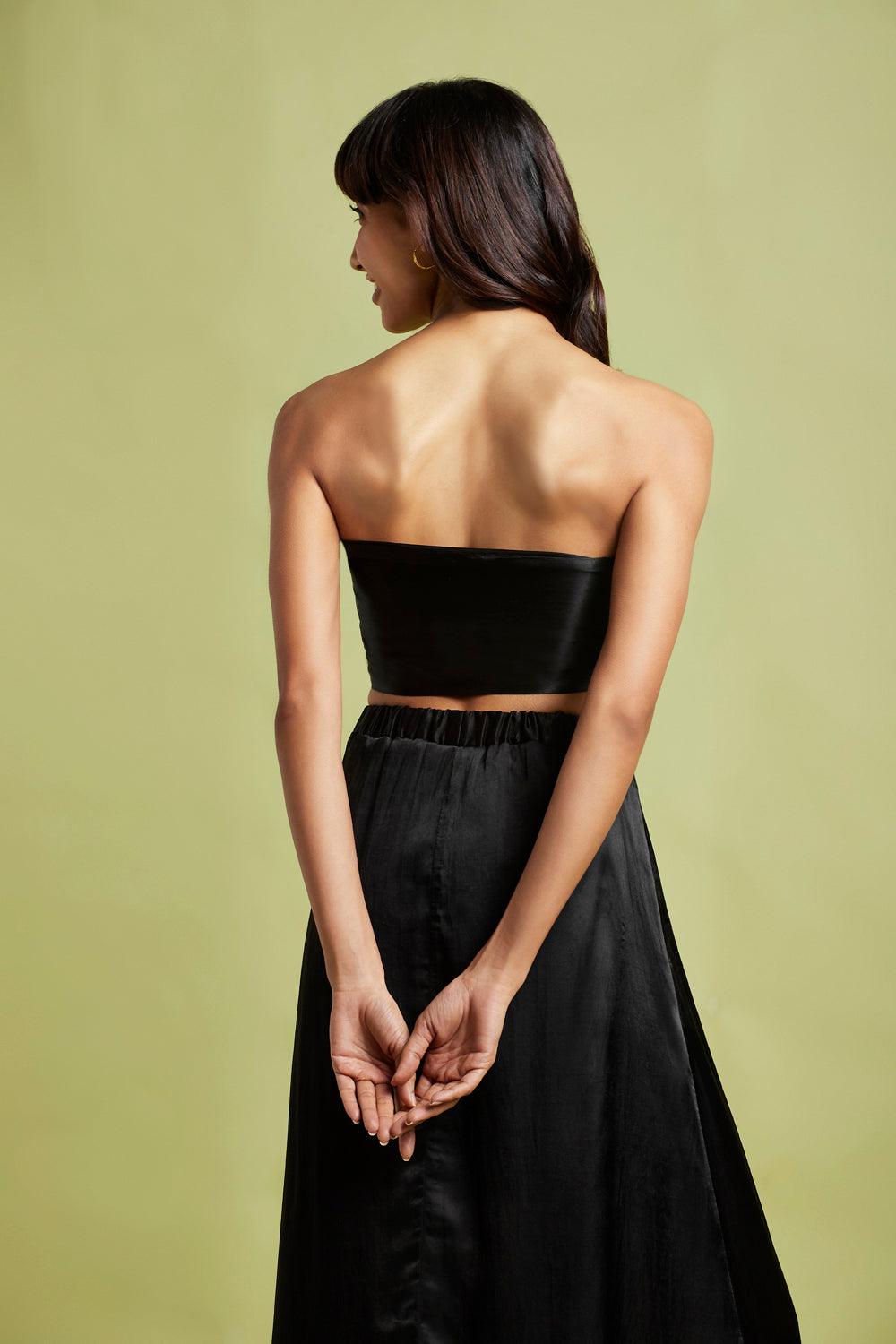 Black Front tie-up Crop Top - QUERATED