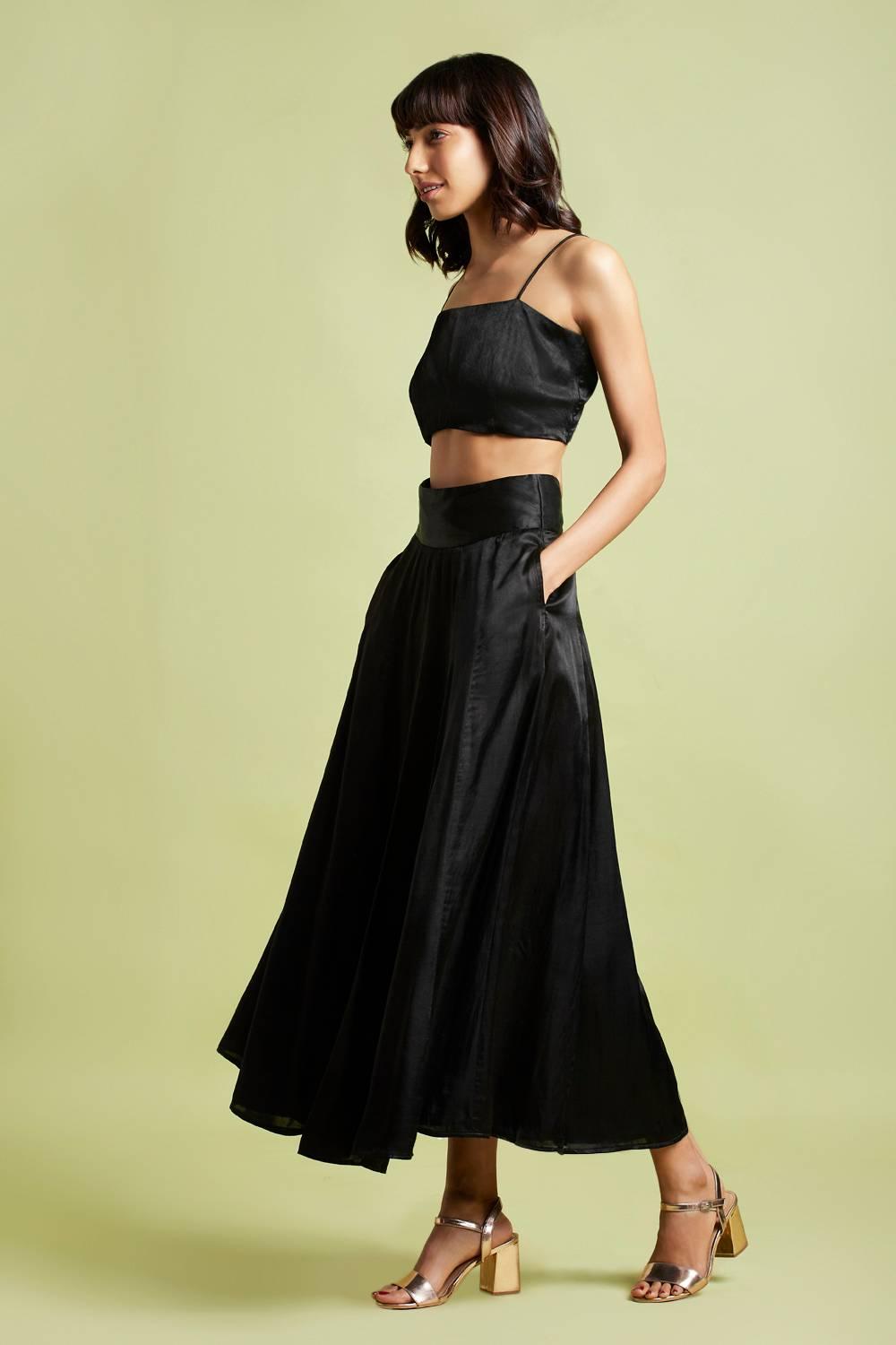 Mae Midnight Black Strappy Crop Top - QUERATED