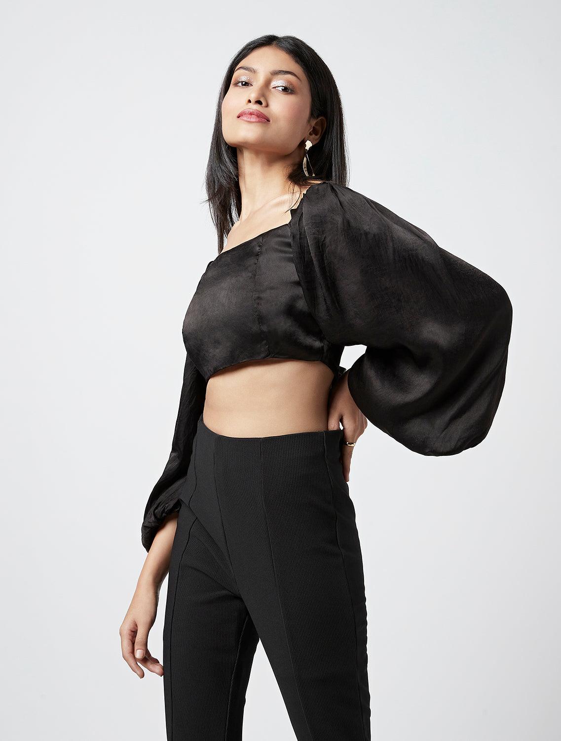 Hannah Black Blouson Sleeve Top - QUERATED