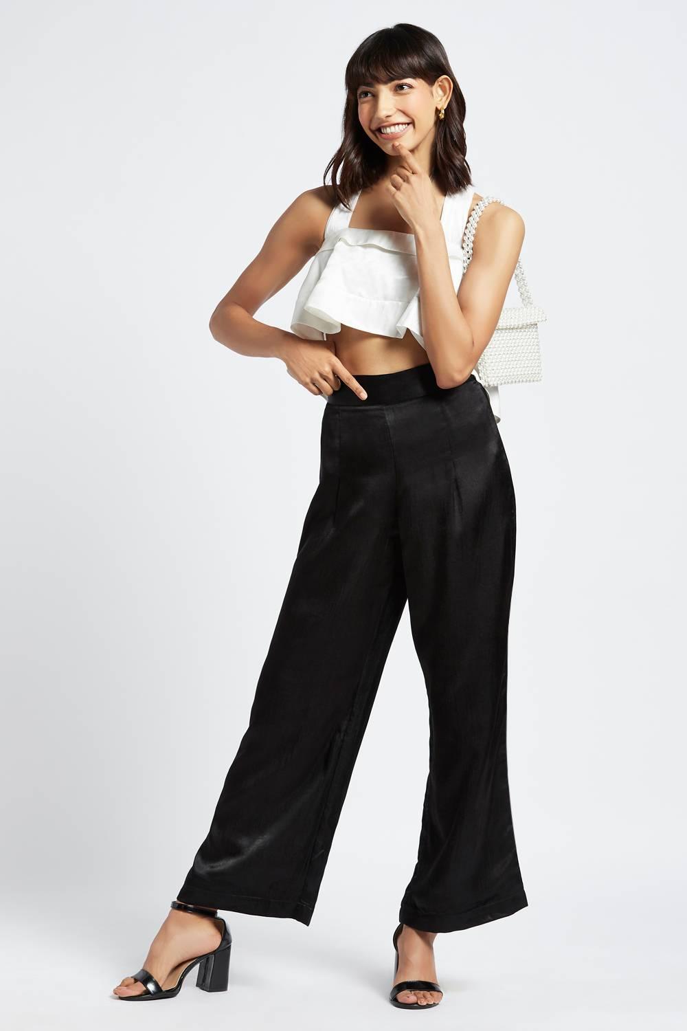 Fia Oyster White Swing Crop Top - QUERATED